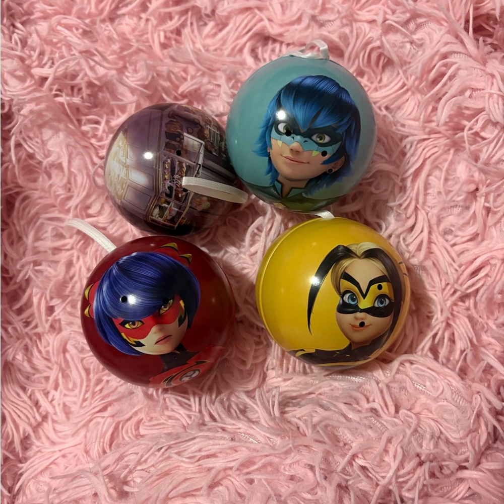 Miraculous ladybug ornament lot#1